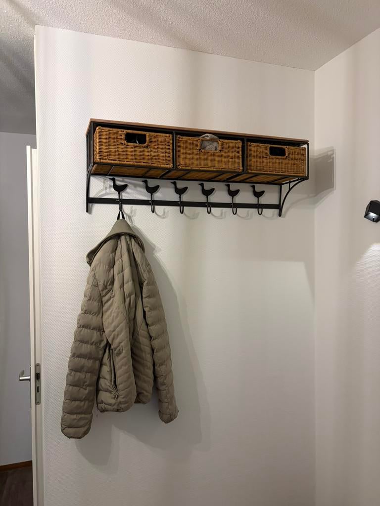 Kapstok met rieten mandjes, Huis en Inrichting, Woonaccessoires | Kapstokken, Zo goed als nieuw, Minder dan 100 cm, Metaal, Ophalen