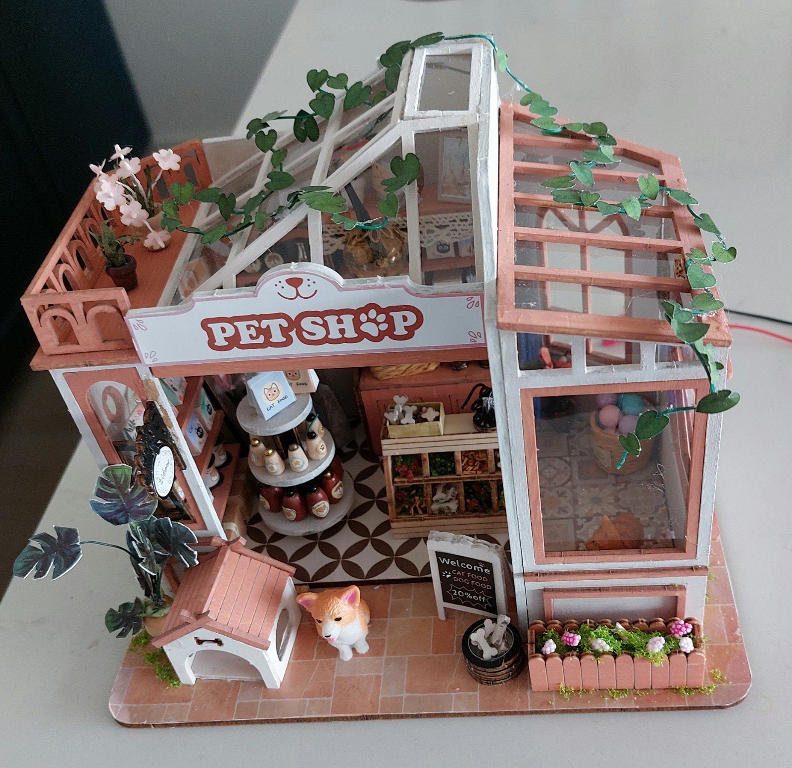 Te Koop zgan DIY PET SHOP Kant en Klaar Ophalen 15.00 Weesp, Ophalen