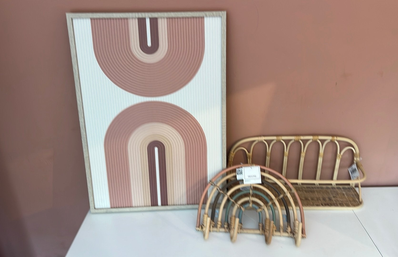 Regenboog rotan kapstokje, met rotan rekje en schilderij, Ophalen, Zo goed als nieuw, Wanddecoratie