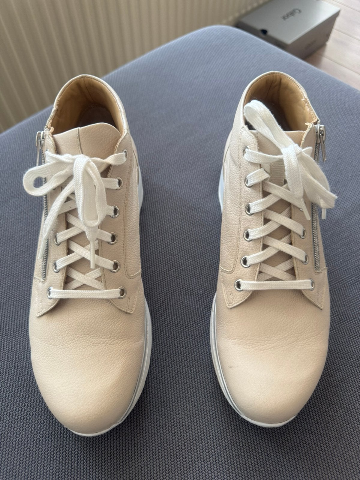 Durea schoenen maat 7.5 (40.5), Kleding | Dames, Schoenen, Ophalen of Verzenden, Zo goed als nieuw, Sneakers of Gympen