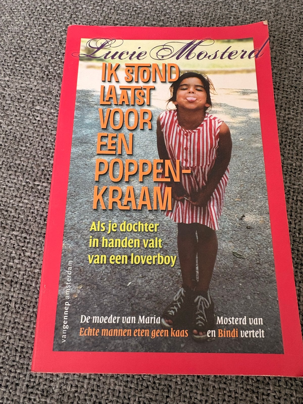 Lucie Mosterd - Ik stond laatst voor een poppenkraam, Boeken, Ophalen of Verzenden, Gelezen, Nederland