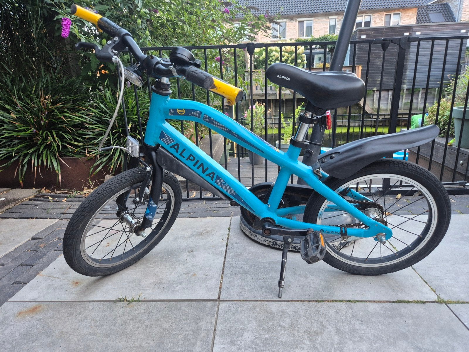 Alpina kinderfiets 16 inch - Zo goed als nieuw, Fietsen en Brommers, Ophalen, Terugtraprem, Alpina, 16 tot 20 inch