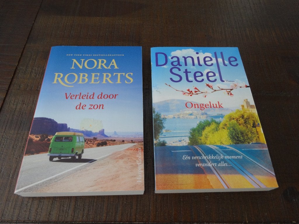 Twee Romans van twee bekende schrijvers., Ophalen of Verzenden, Gelezen, Diverse auteurs