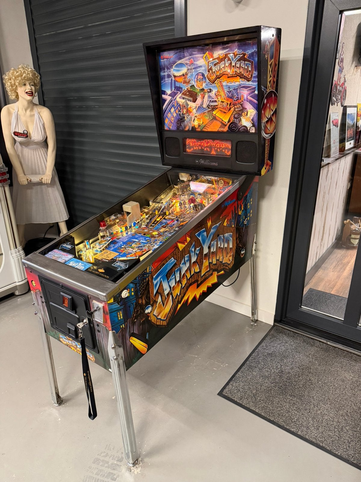 Prachtige flipperkast Williams Junk Yard Pinball, Verzamelen, Automaten | Flipperkasten, Ophalen, Williams, Zo goed als nieuw