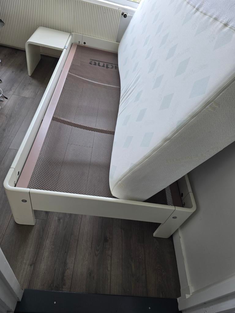 Eenpersoonsbed Auping auronde wit, 90x200, met bedtafeltje, Ophalen, Gebruikt, 90 cm, Eenpersoons