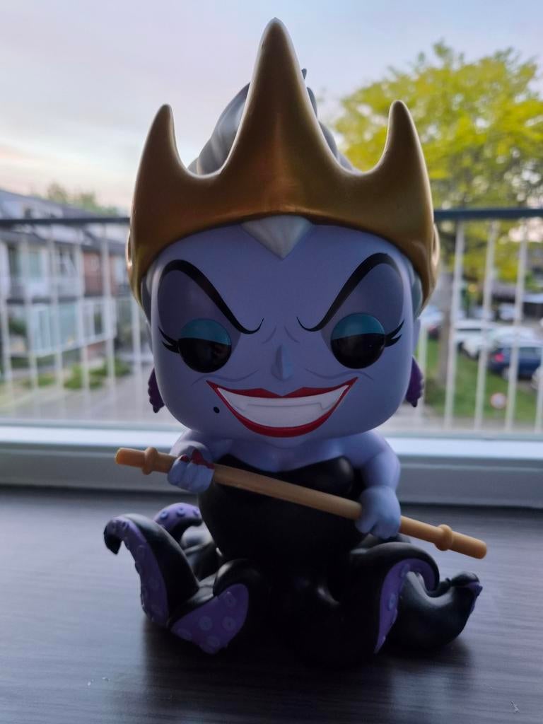 Grote Ursula Funko pop, Eén persoon, Ticket of Toegangskaart