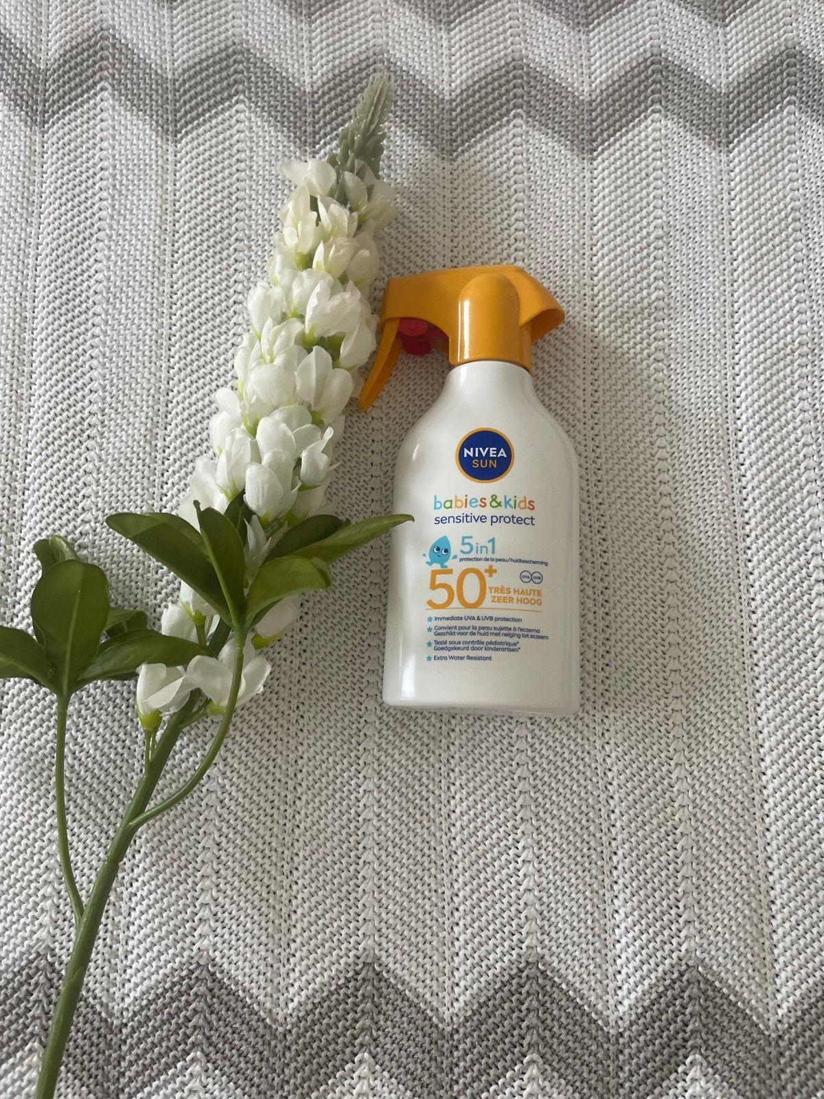 NIEUW, Babies & Kids Sensitive Protect SPF 50+ van Nivea Sun, Ophalen of Verzenden, Nieuw