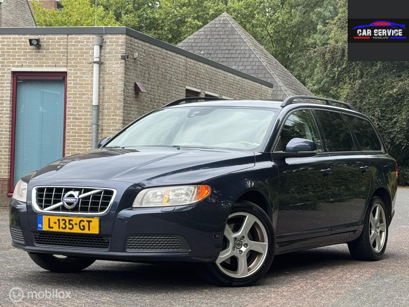 Volvo V70 1.6 T4 Limited Edition/TREKHAAK/STLVW/LMV/OH, Auto's, Euro 5, Gebruikt, 1600 kg, Automatische klimaatregeling