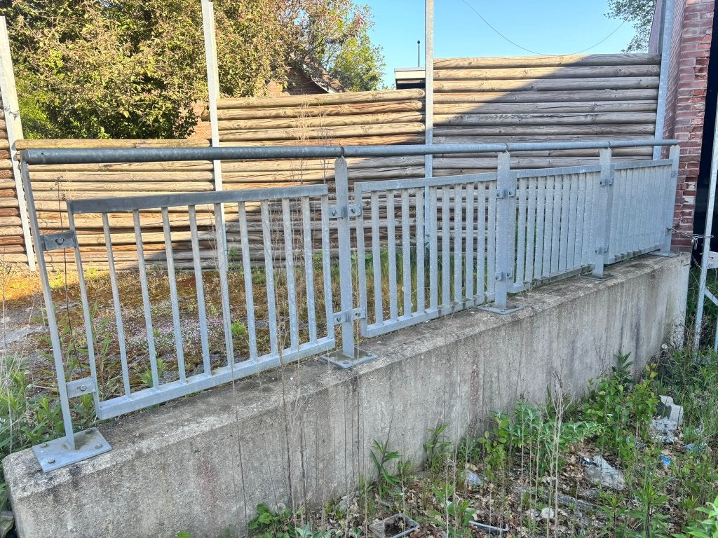 Verzinkt hekwerk / balustrade 4-delig | 485 cm | met leuning, Ophalen, Gebruikt, IJzer, Tuinhek