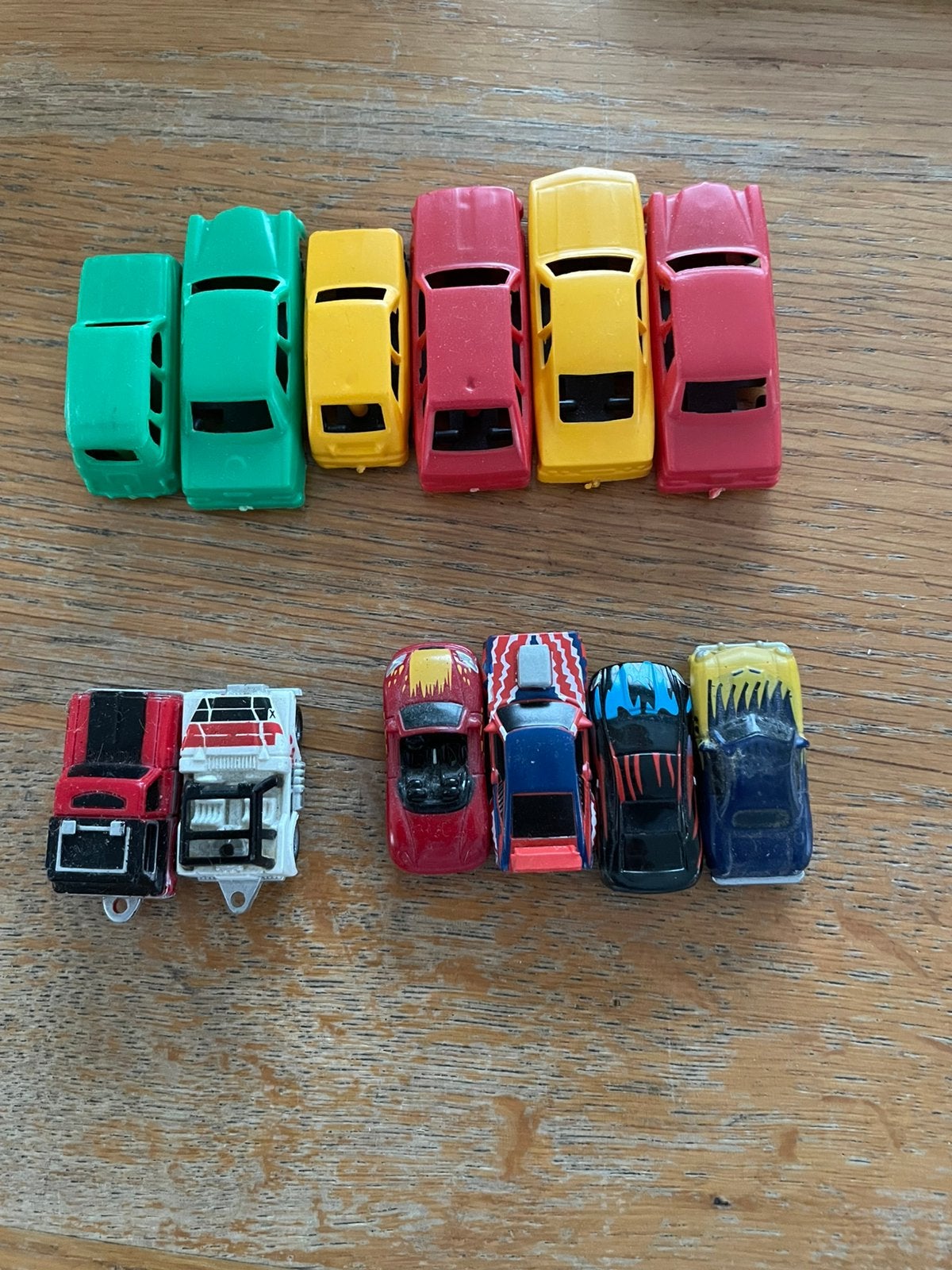 Plastic autootjes voor bij een treinbaan. Jouef, Ophalen of Verzenden, Zo goed als nieuw, Overige typen, Jouef