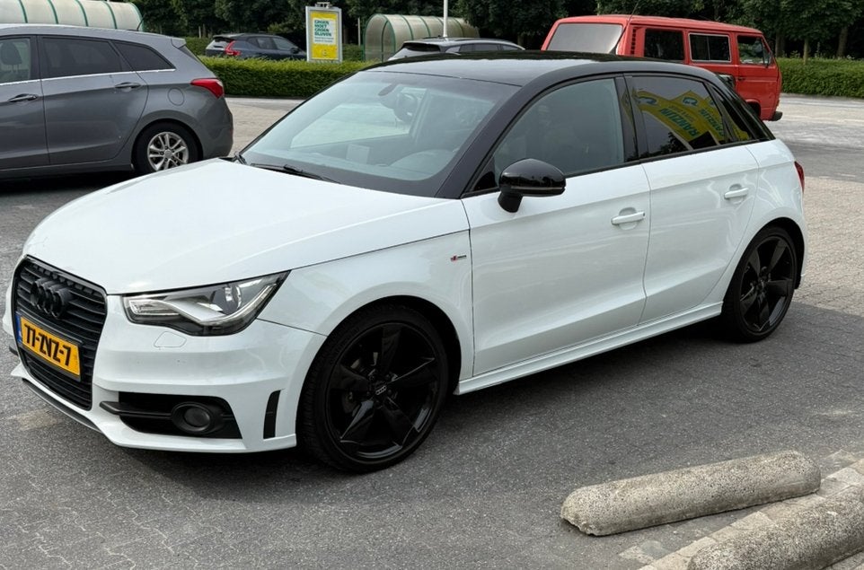 Audi A1 1.2 Tfsi 63KW SB 2013 Wit, s-line, 2e eig, Auto's, Audi, Particulier, A1, Benzine, A, Hatchback, Handgeschakeld, Origineel Nederlands