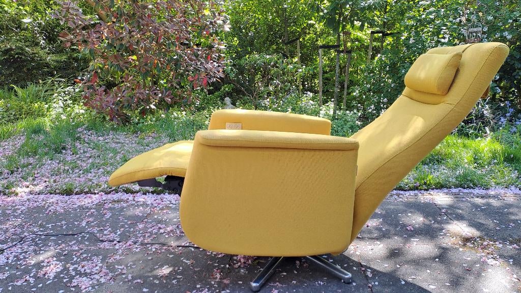 Relax fauteuil  PROMINENT draaibare elektrische relaxstoel, Ophalen, Minder dan 75 cm, Modern zommers trendy, Zo goed als nieuw