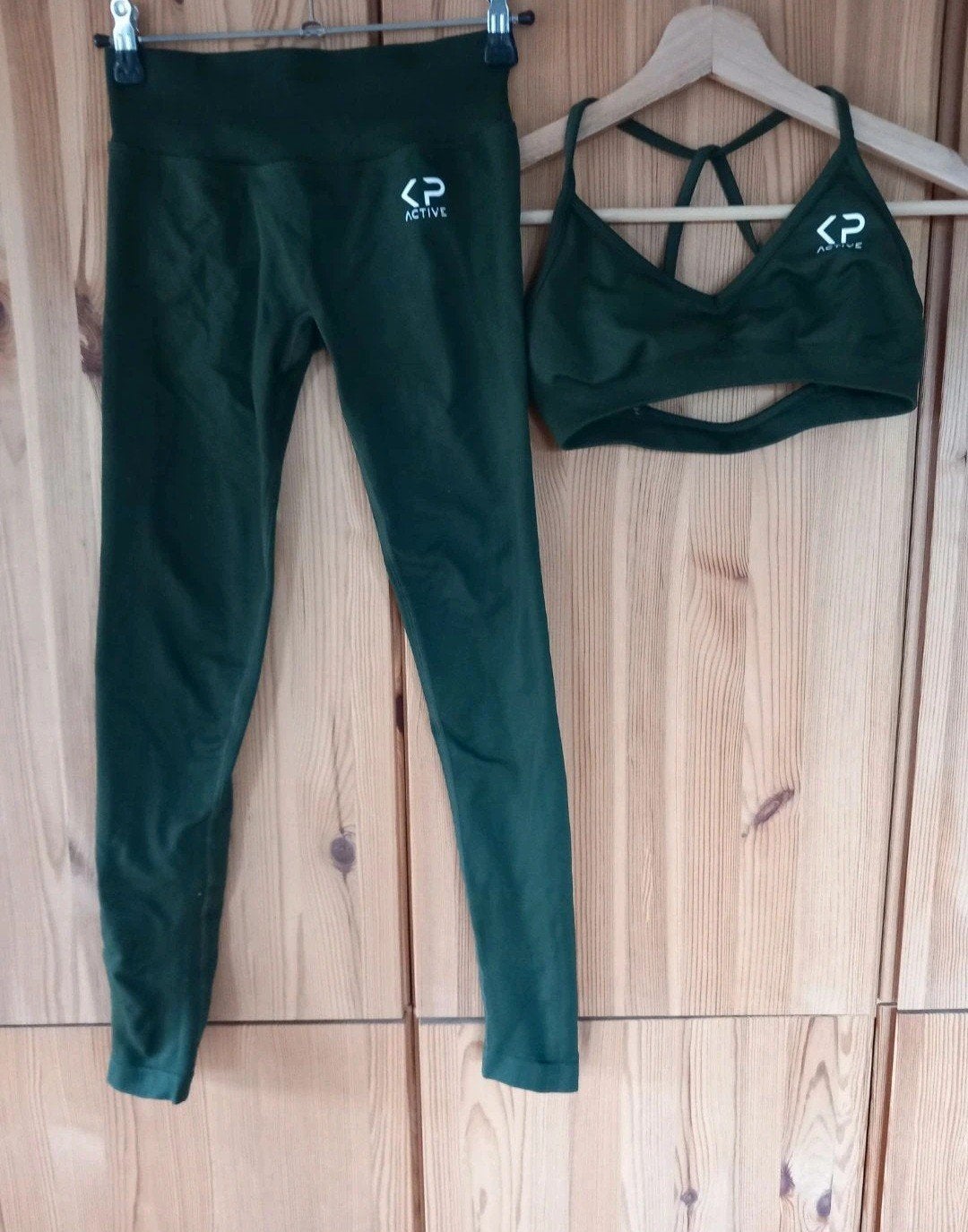 Kp active set | legging + BH | XS | groen | classic collecti, Kleding | Dames, Sportkleding, Verzenden