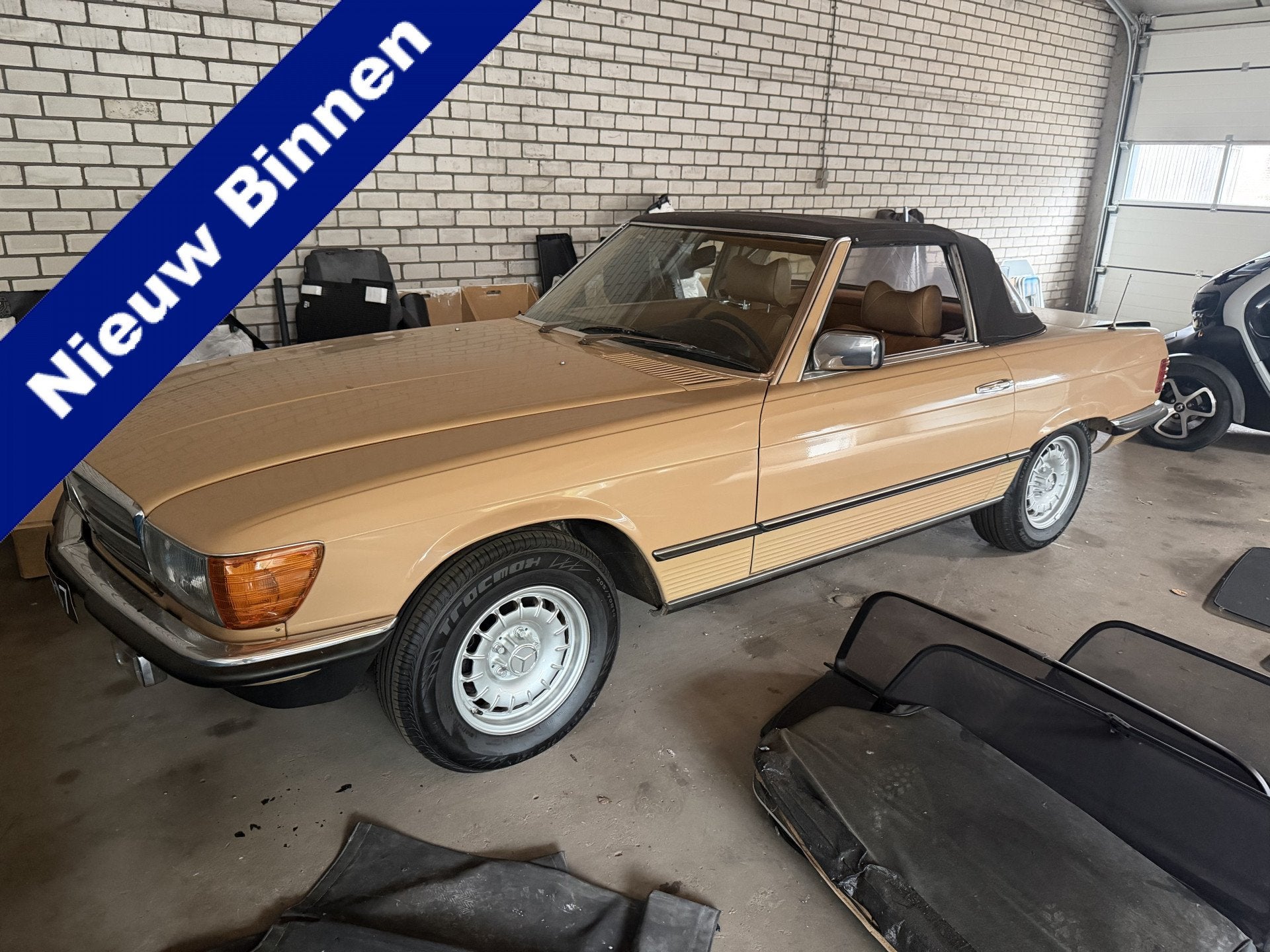 Mercedes-Benz 400-serie 450 SL V8 | 1977 Hardtop Historie Ni, Automaat, Dealer onderhouden, Beige, Bedrijf