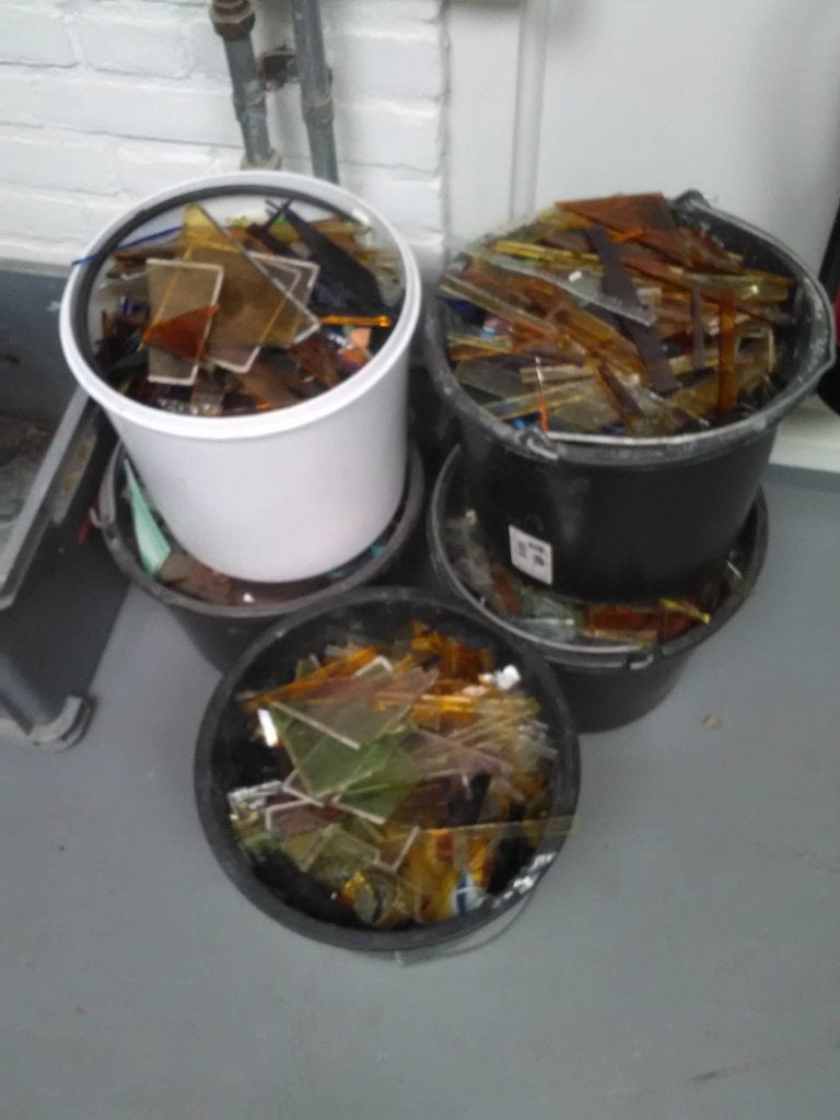 Kleurglasresten / gekleurd glas in scherven, Hobby en Vrije tijd, Overige Hobby en Vrije tijd, Ophalen, Nieuw