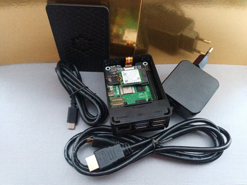 Starters Raspberry PI5 SSD (m2) Set, Computers en Software, Broadcom, 2 tot 3 Ghz, Verzenden, Nieuw