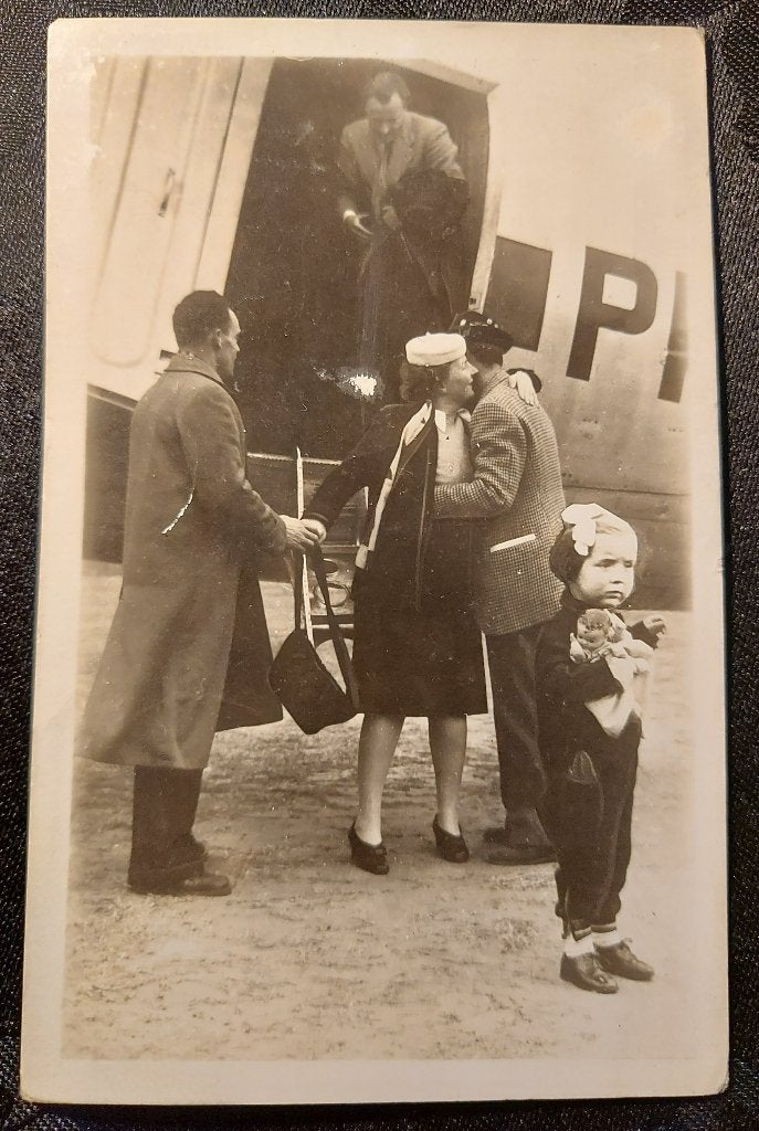 nr.1 :Prinses Juliana 1947, Verzamelen, Ophalen of Verzenden, 1940 tot 1960, Gelopen, Sterren en Beroemdheden