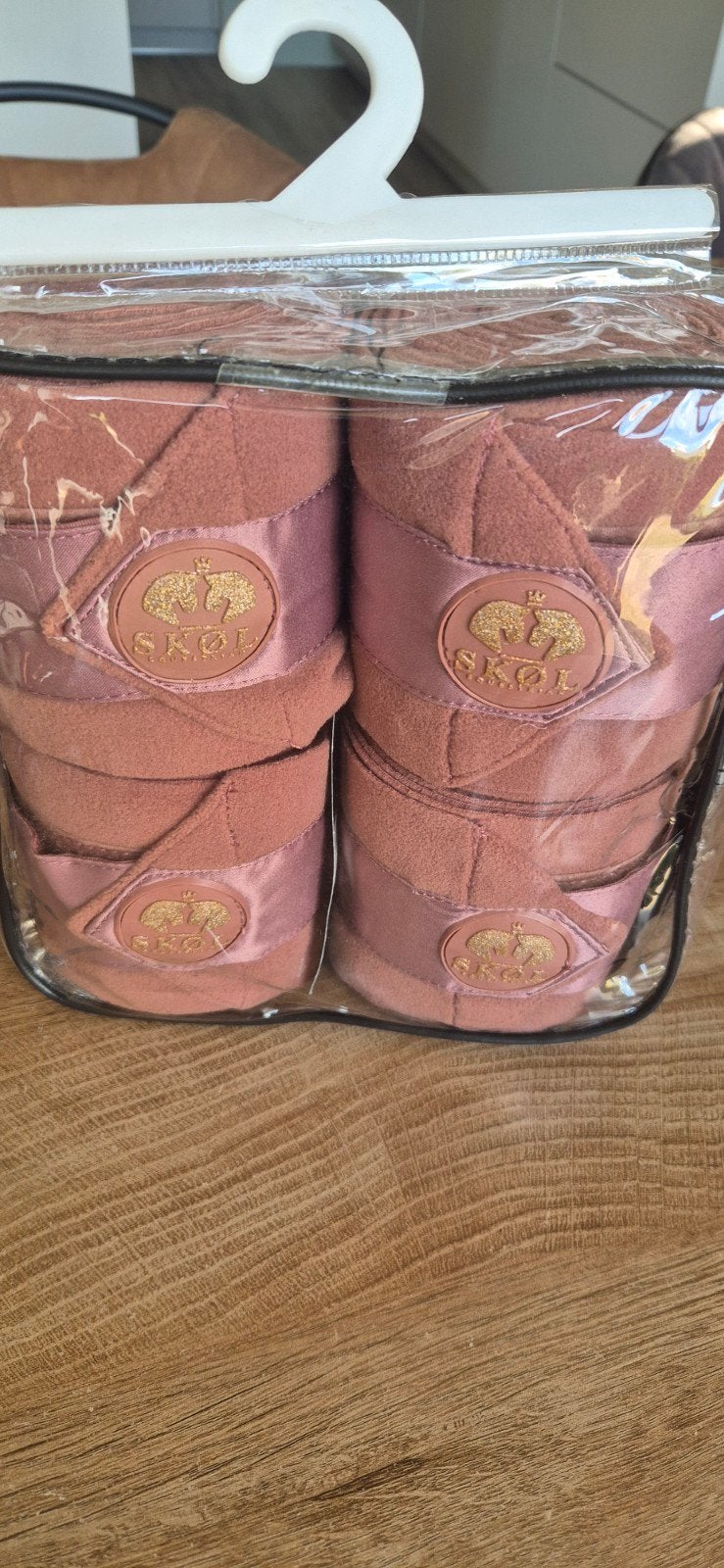 4 nieuwe bandages Skøl equestrian pink, Dieren en Toebehoren, Ophalen, Nieuw