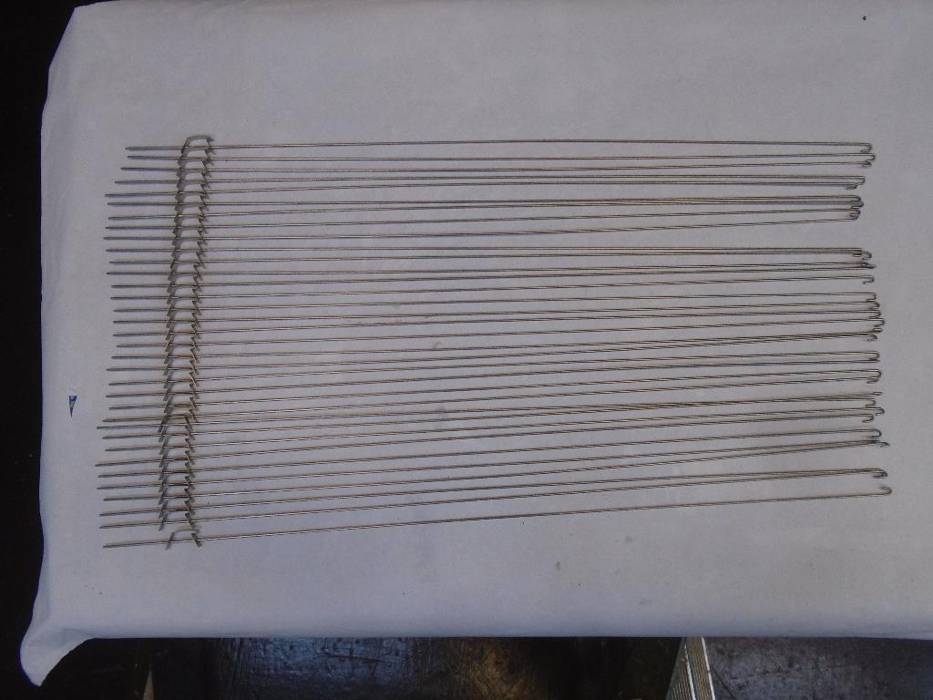 34 Schilderij RVS ophangstangen Barth l: 1m. 15 kg per stuk, Huis en Inrichting, Woonaccessoires | Lijsten, Minder dan 50 cm, Metaal of Aluminium
