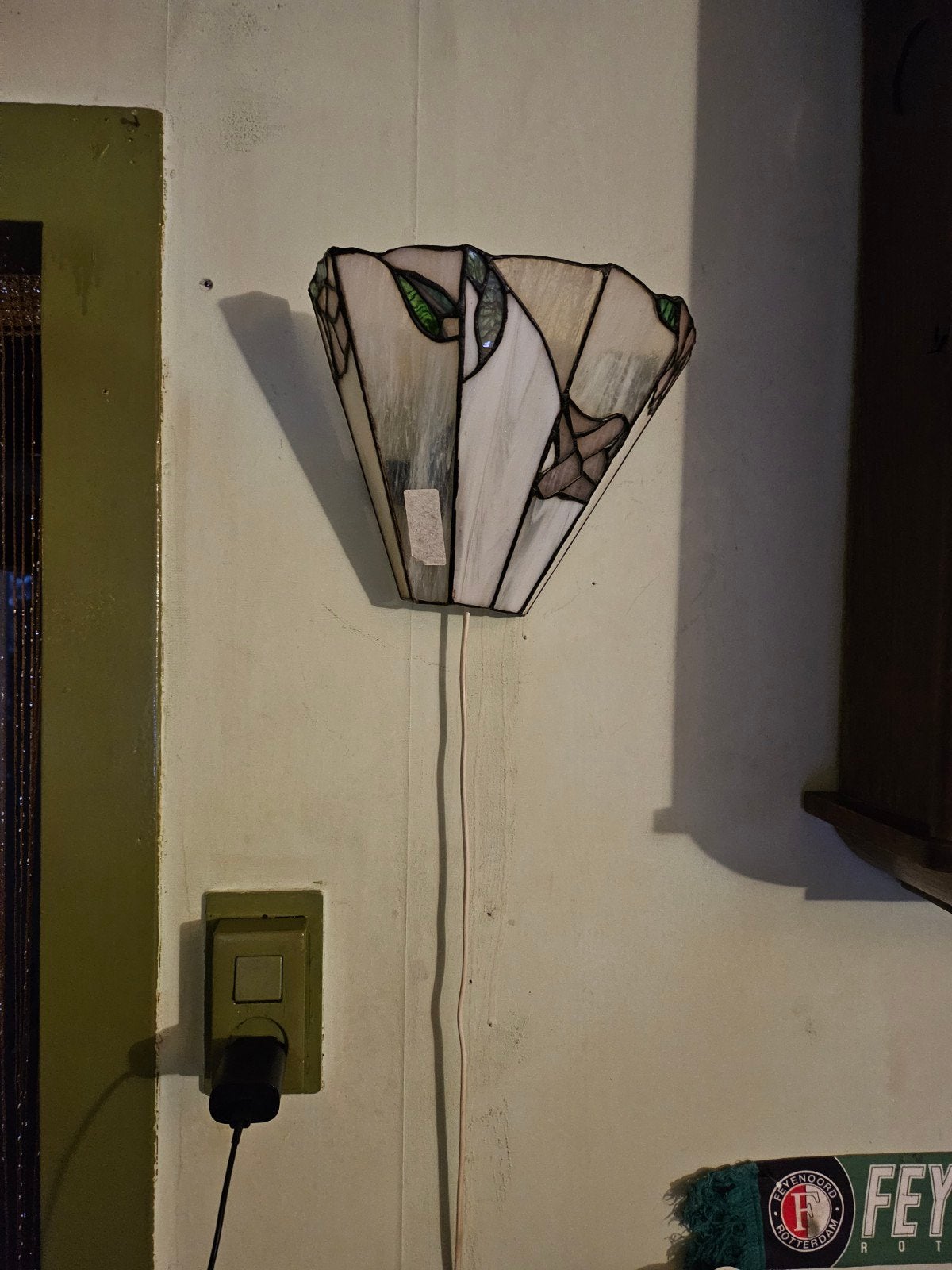 Decoratieve wandlamp in Tiffany-stijl, Huis en Inrichting, Lampen | Wandlampen, Ophalen of Verzenden