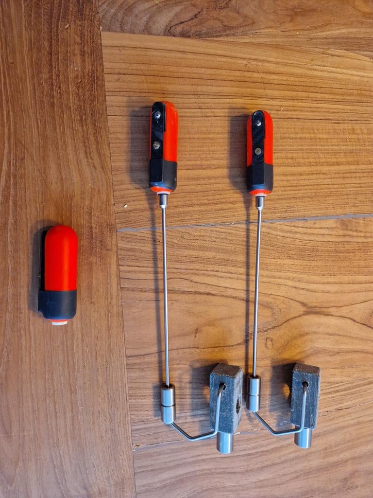 custom snoek/pike   drop off/  indicator, Ophalen of Verzenden, Gebruikt, Overige typen
