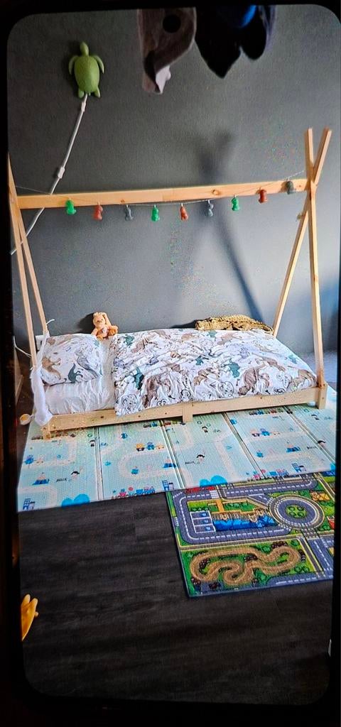 Peuter grondbed met matras 80x160 cm, Lattenbodem, 70 tot 85 cm, Ophalen of Verzenden, Zo goed als nieuw