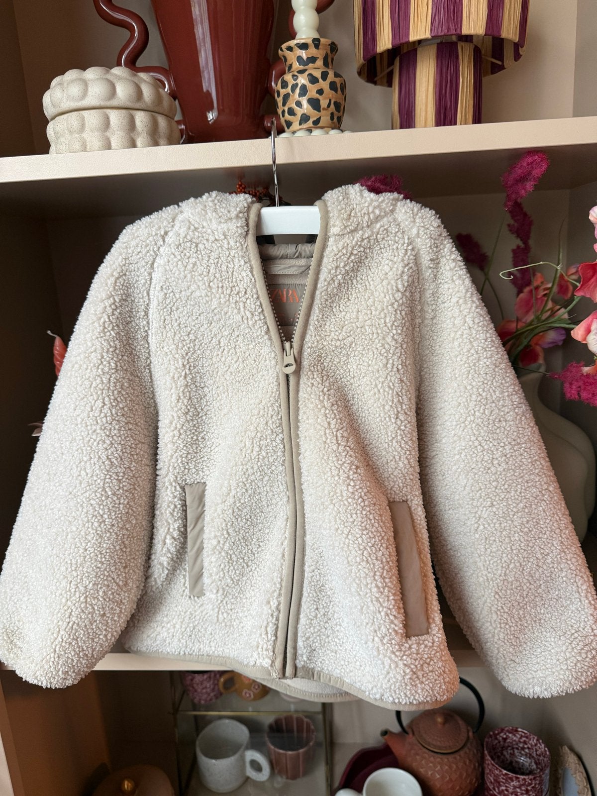 Zara teddy jas unisex beige maat 110, Ophalen of Verzenden, Zo goed als nieuw, Jongen of Meisje, Jas