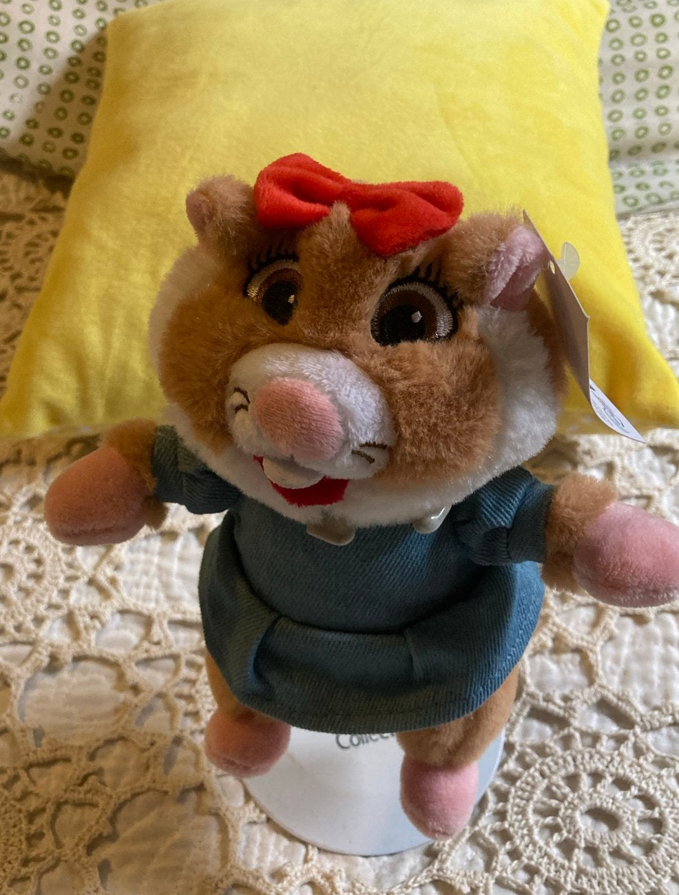 Leuke AH hamster knuffel met rode strik en blauwe jurk, Ophalen of Verzenden