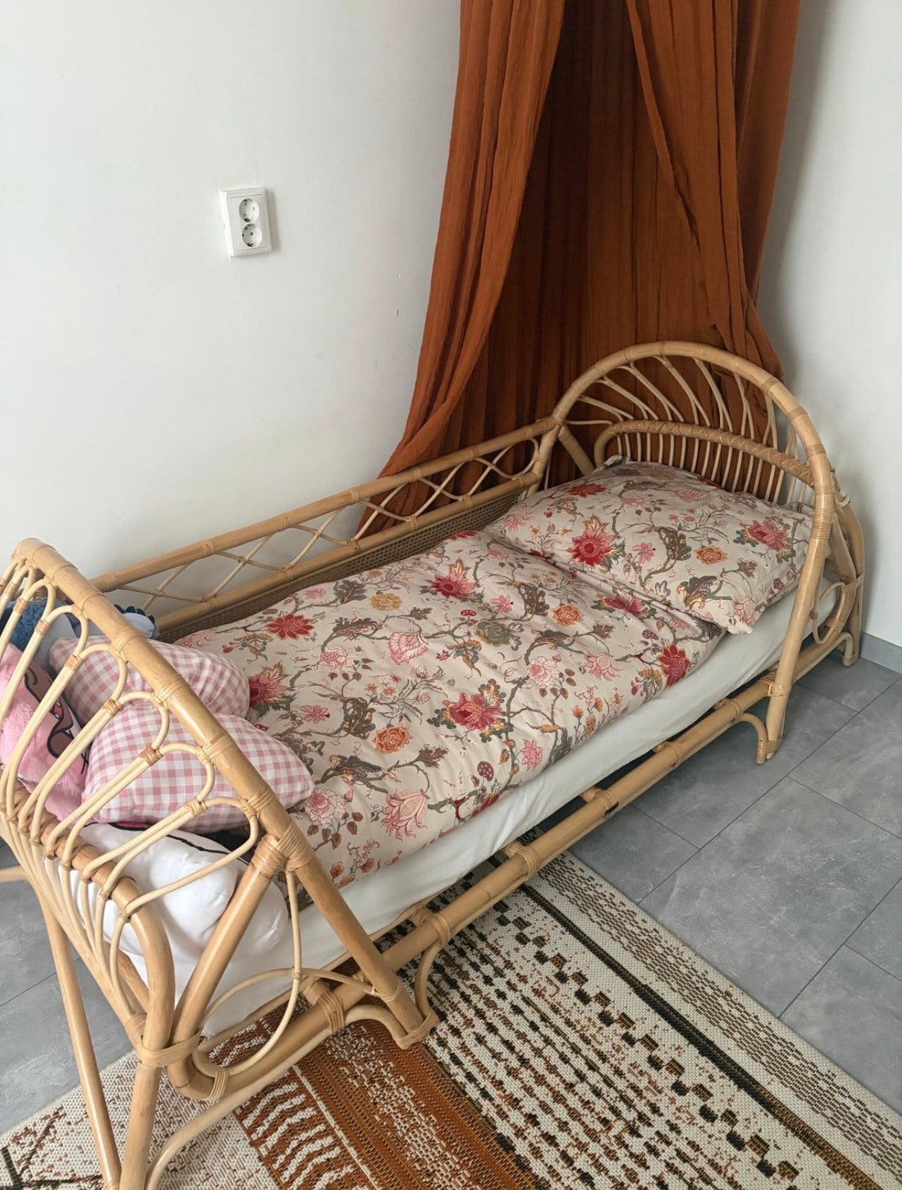 Prachtig bamboe rotan peuterbed, Kinderen en Baby's, Ophalen, Gebruikt, 140 tot 160 cm, 70 tot 85 cm