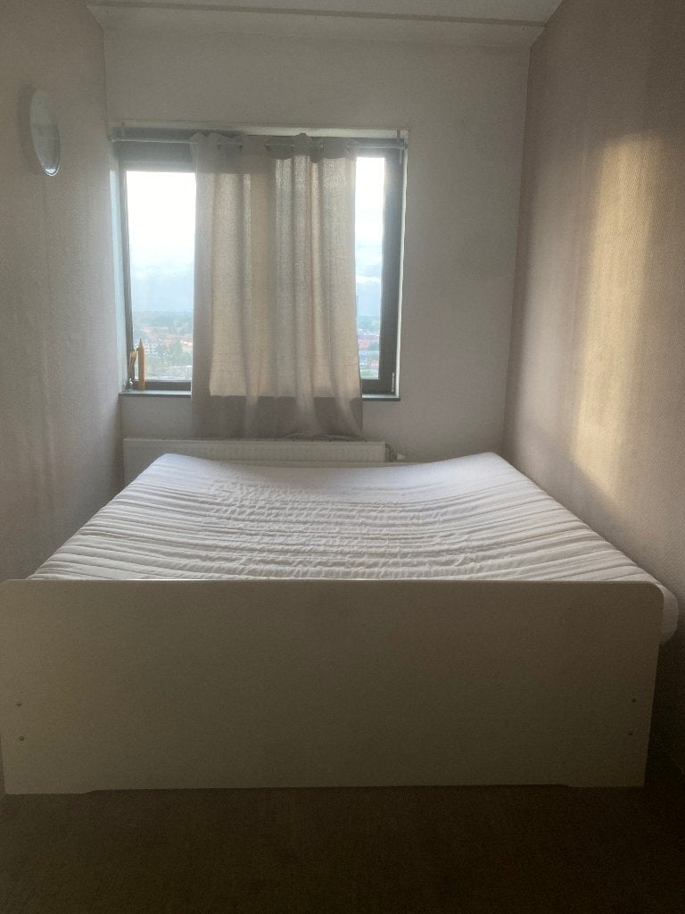 White Double Bed Frame (160x200 cm) + Free Mattress Option, Ophalen, Gebruikt, Wit, Tweepersoons