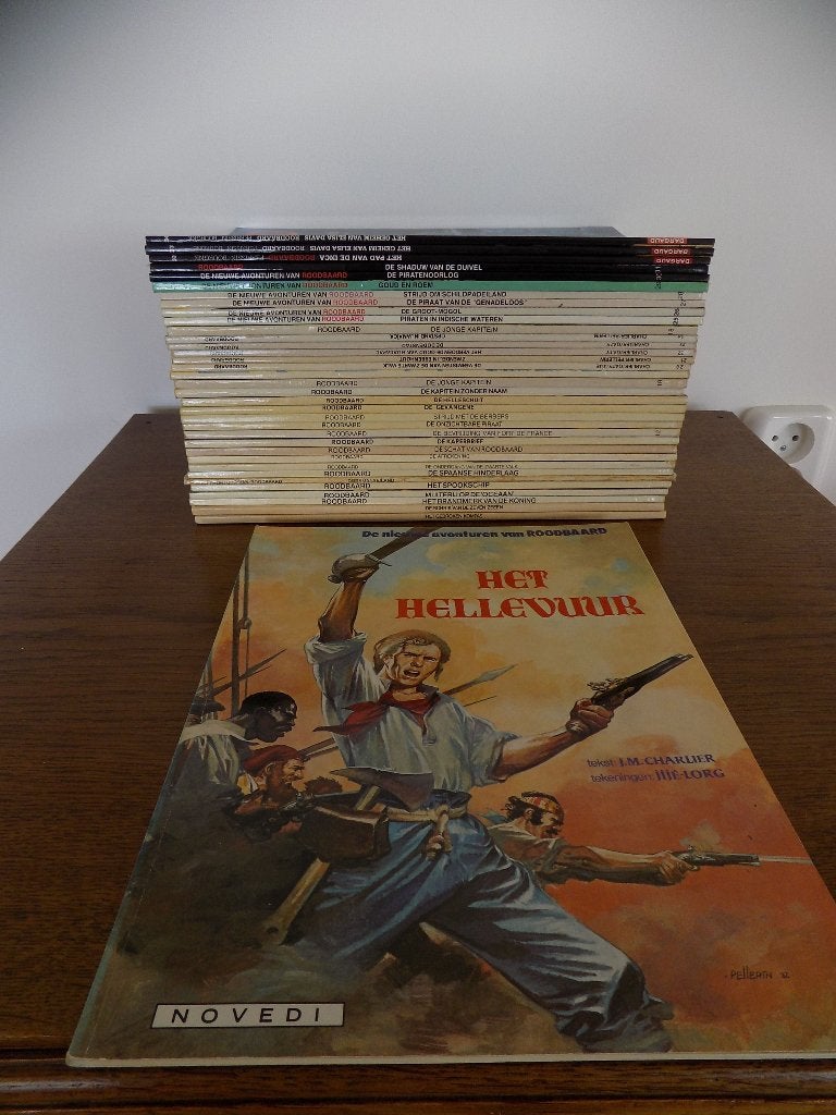Roodbaard ~ Complete serie 1 t/m 34 + Hellevuur, Eén stripboek, Ophalen of Verzenden, Gelezen