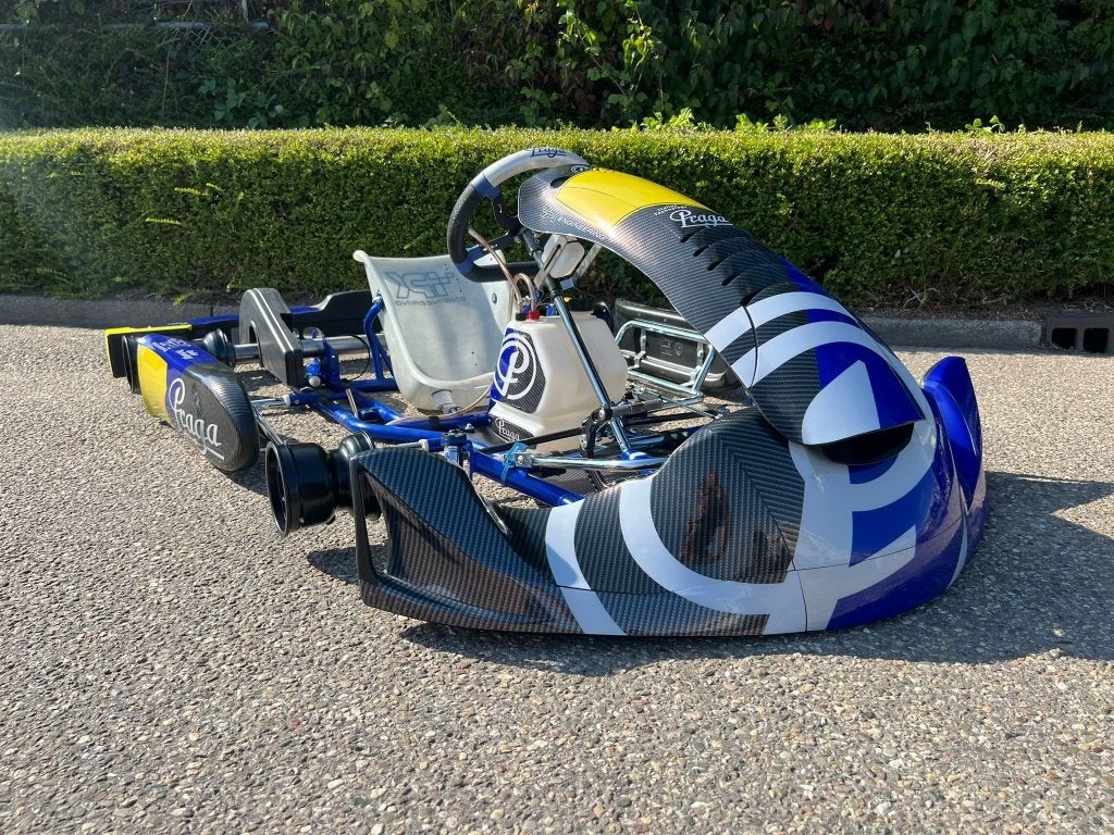 Praga OK/OKJ rollend chassis - Fighter - 2026, Sport en Fitness, Karting, Ophalen, Zo goed als nieuw, Kart