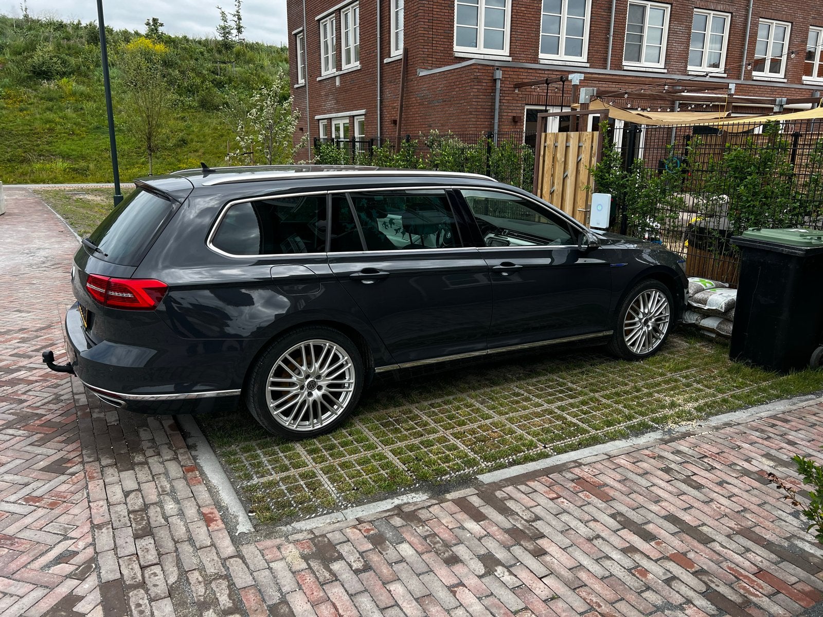Volkswagen Passat 1.4 TSI Phev 218pk 6-DSG 2016 Grijs, Auto's, Adaptive Cruise Control, 4 cilinders, Alcantara, 93 €/maand