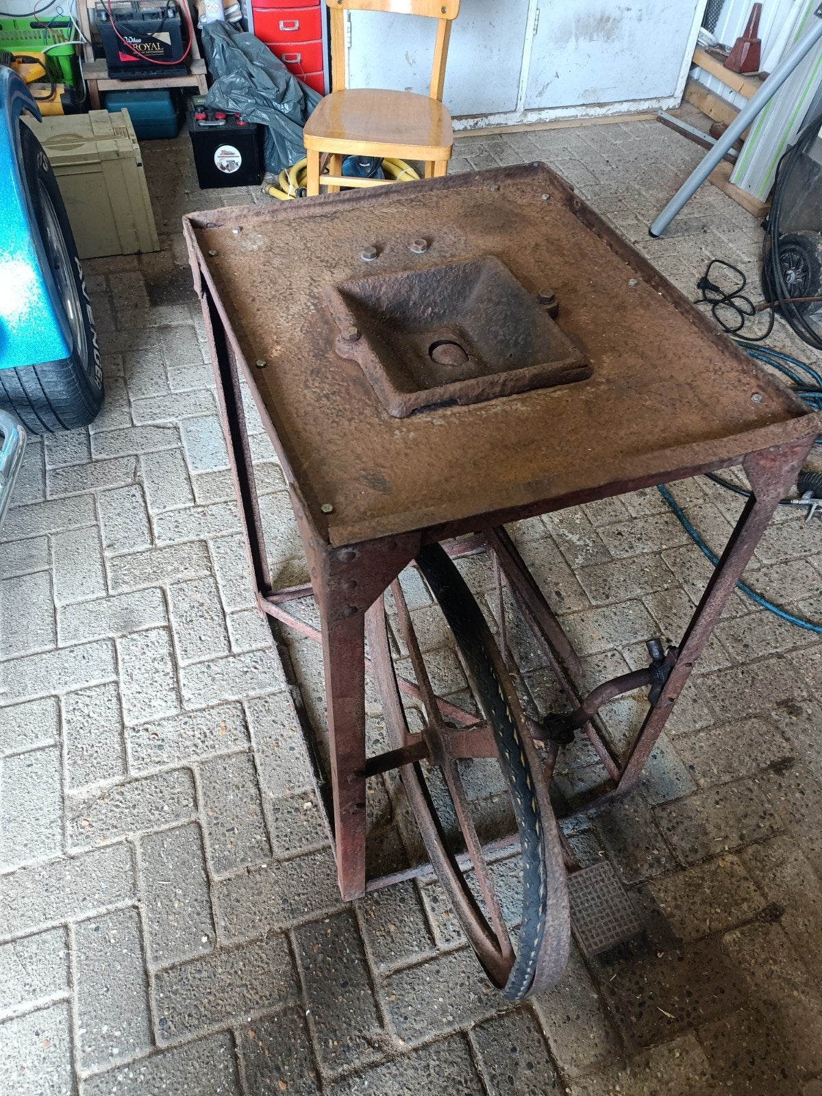 Smids vuur.   Veld smidse, Antiek en Kunst, Antiek | Gereedschap en Instrumenten, Ophalen