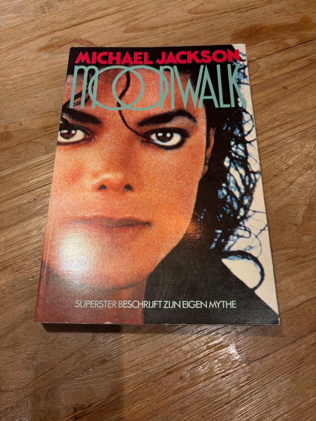 Michael Jackson Moonwalk - Autobiografie, Boeken, Ophalen of Verzenden, Gelezen, Overige