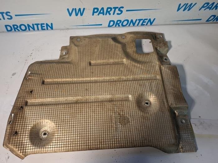 Beschermplaat bodem van een Alfa Romeo Stelvio, Gebruikt, -, Verzenden, -