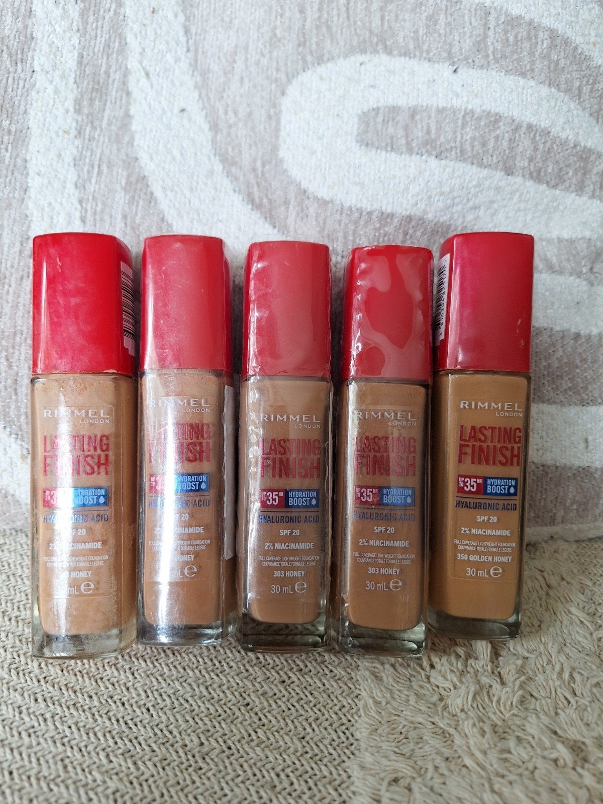3 nieuw, 2 open Rimmel Lasting Finish Foundation, Ophalen, Nieuw, Beige, Gehele gezicht