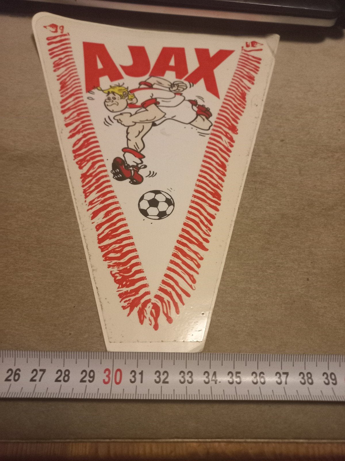 Vintage Ajax vaantje met stripfiguur sticker, Ophalen of Verzenden, Gebruikt