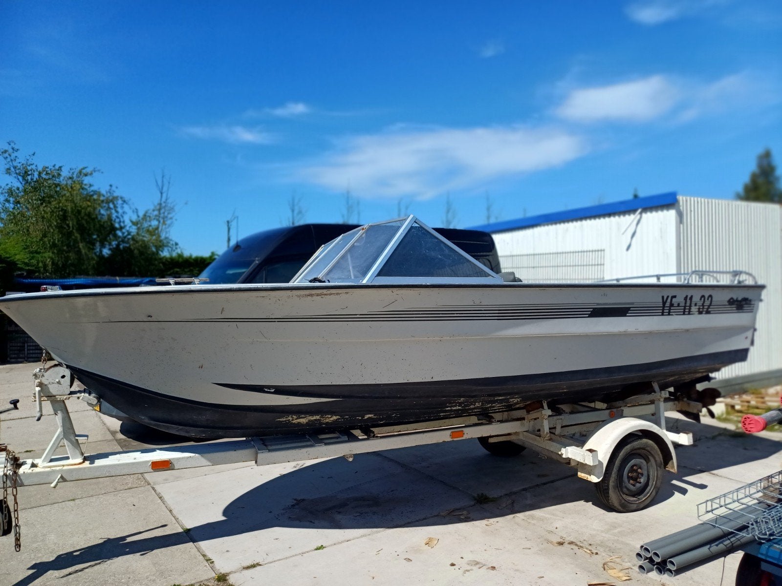 Glastron 5.5 mtr met 165 pk inboard inclusief trailer, Watersport en Boten, Overige merken, Gebruikt, Binnenboordmotor, Trailer