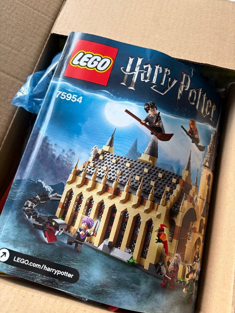 Lego 75954 Harry Potter - Hogwarts Zweinstein Grote Zaal, Lego, Harry Potter, Ophalen of Verzenden, Zo goed als nieuw