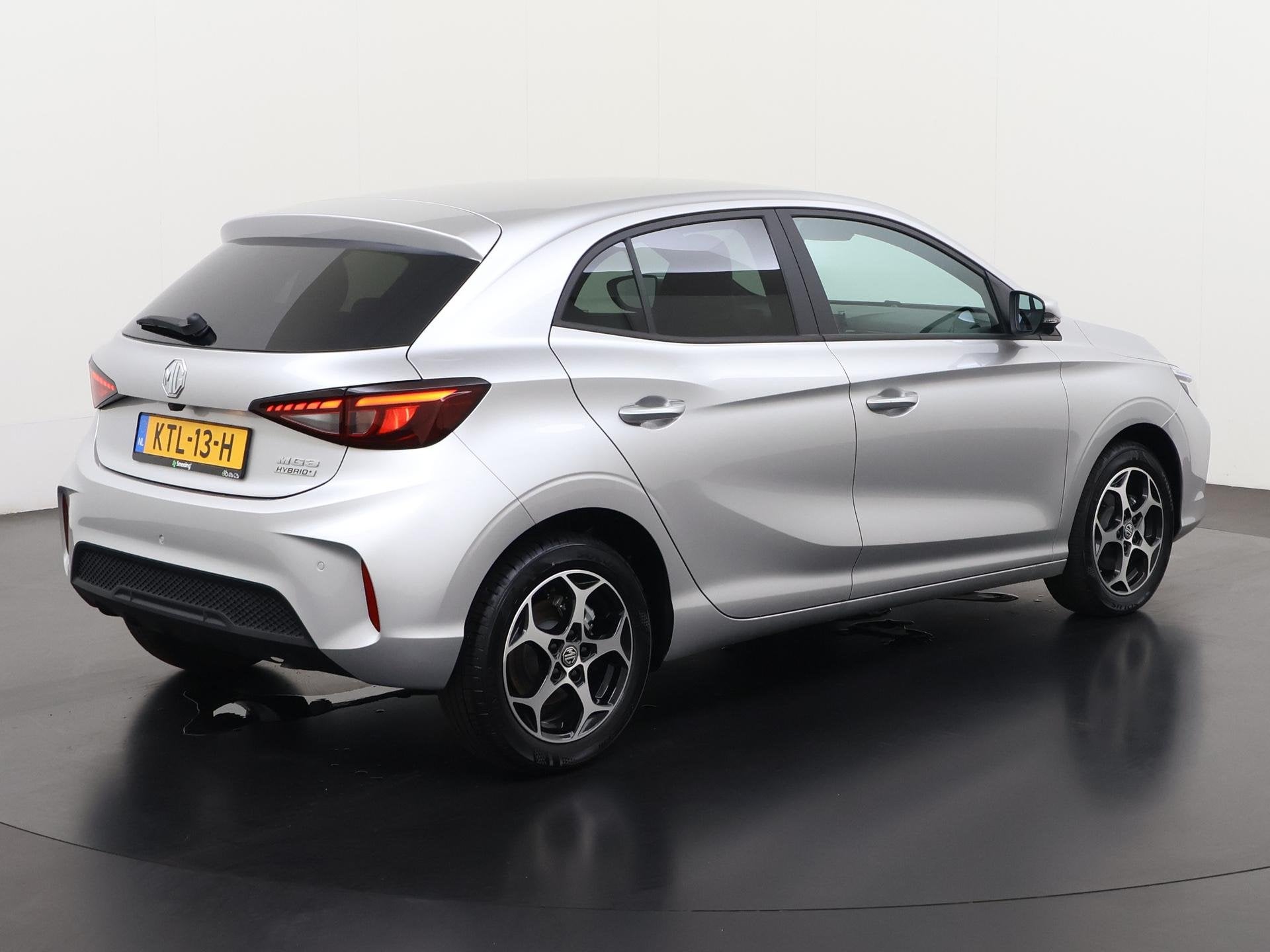 MG MG3 Hybrid+ 1.5 Hybrid+ Luxury | 360 Camera | Stuur & S, Auto's, 12 maanden, 4 cilinders, 1283 kg, Bedrijf