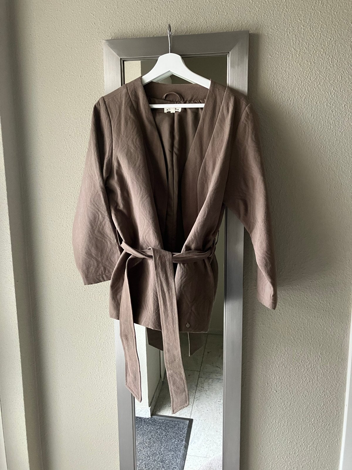 Zusss Kimono (blazer) Jasje # Leem # Maat M, Maat 38/40 (M), Bruin, Nieuw, Ophalen of Verzenden