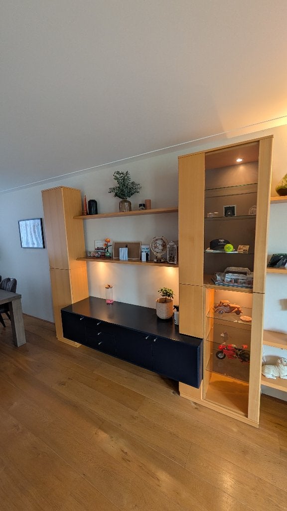 Verlichte wandkast van Interstar, Huis en Inrichting, Ophalen, Gebruikt, Met deur(en), 200 cm of meer
