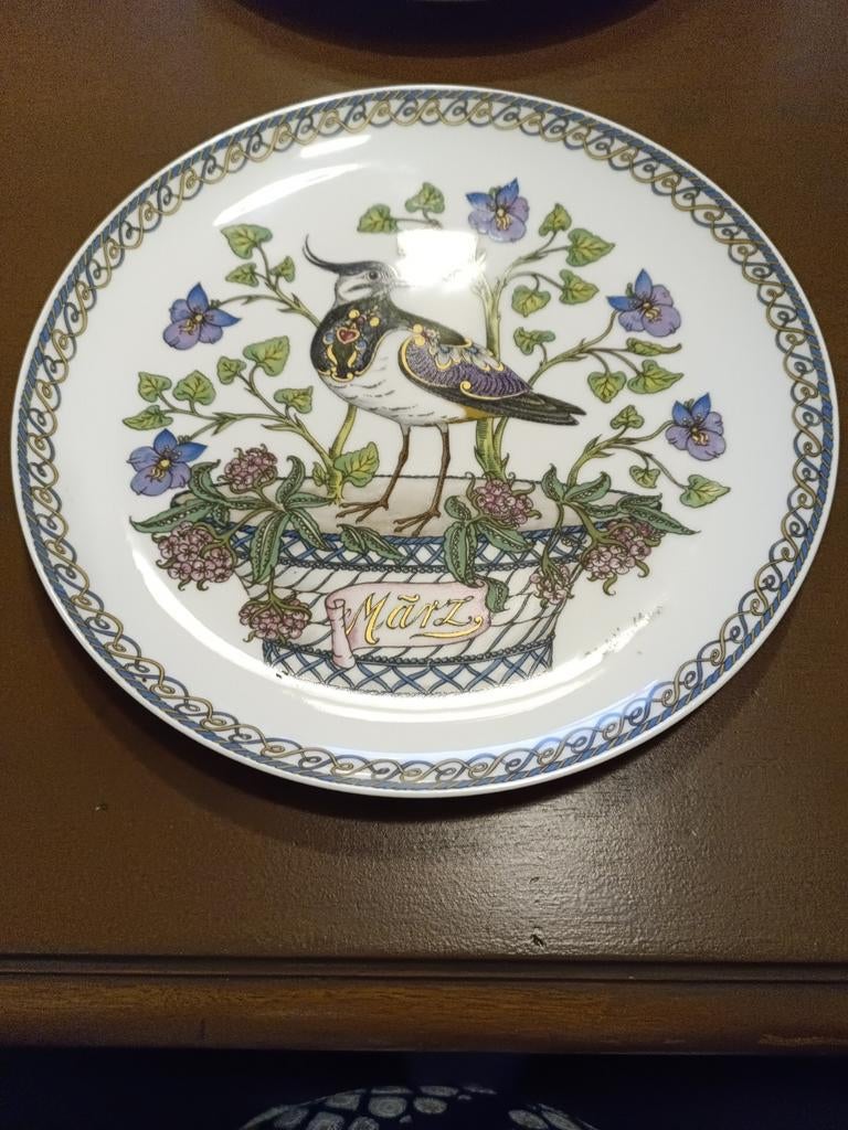 Hutschenreuther verzamelbord maand maart kievit, Ophalen of Verzenden