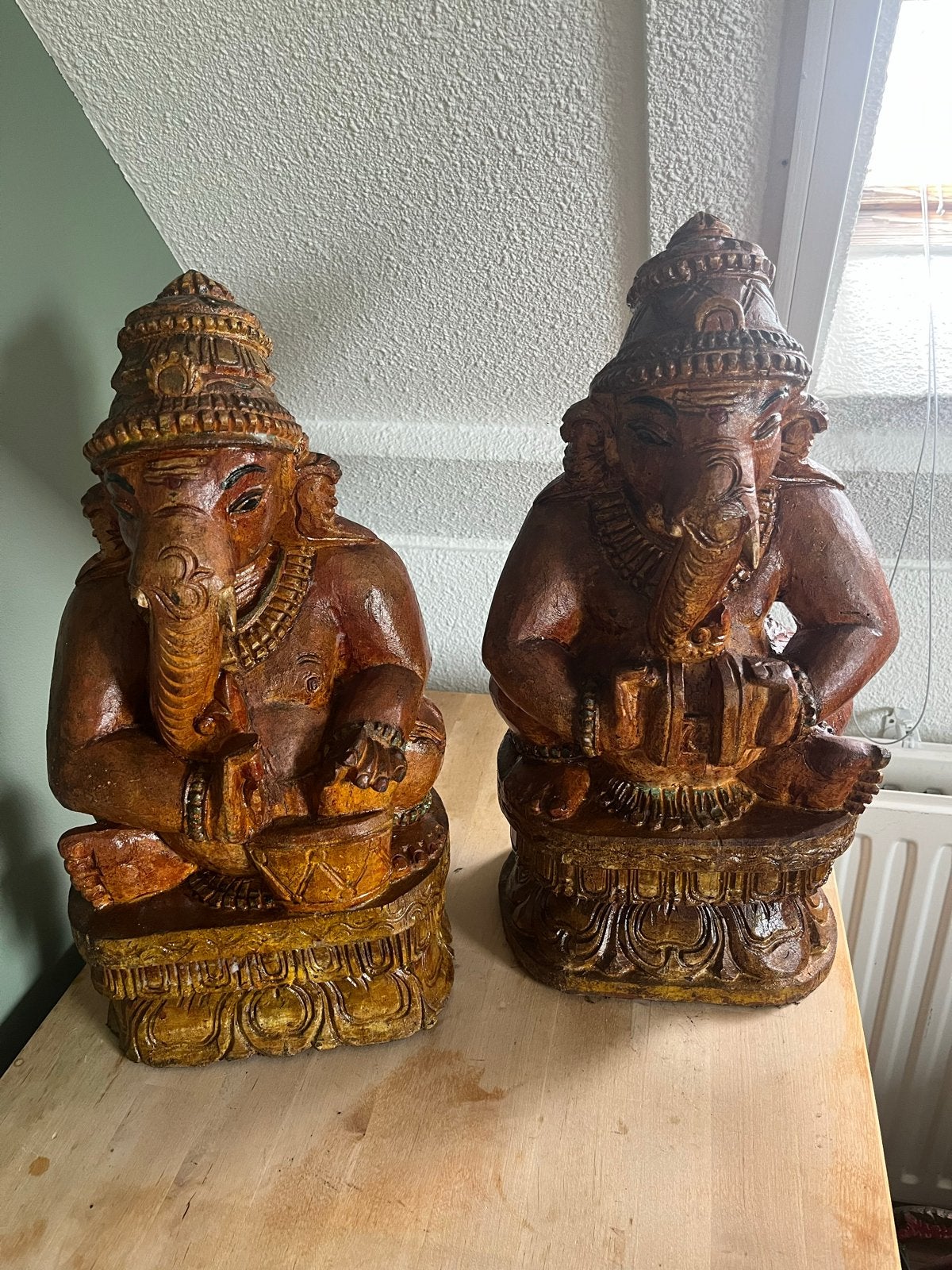 Set van 2 handgesneden houten Ganesha beelden, Overige onderwerpen, Ophalen of Verzenden, Handgemaakt, 20 - 50 cm