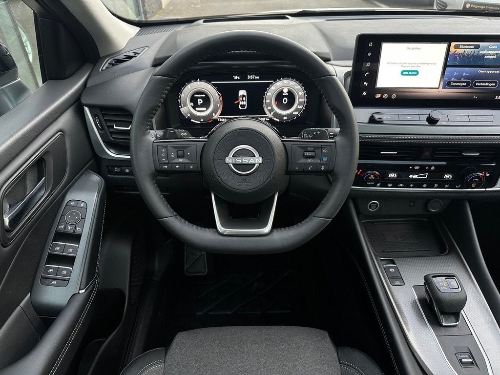 Nissan Qashqai 1.3 MHEV Xtronic N-Connecta|Panodak|Cold Pack, Auto's, Nissan, Zwart, 4 cilinders, Leder en Stof, Bedrijf