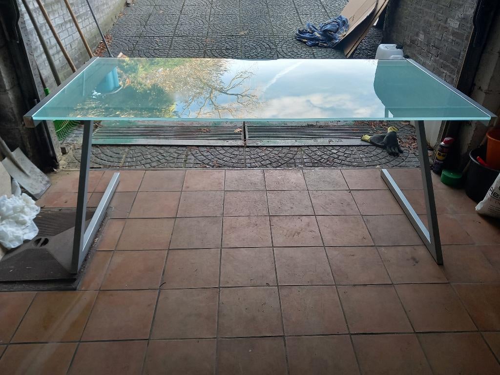 Glazen  / aluminium bureau, Ophalen of Verzenden, Zo goed als nieuw