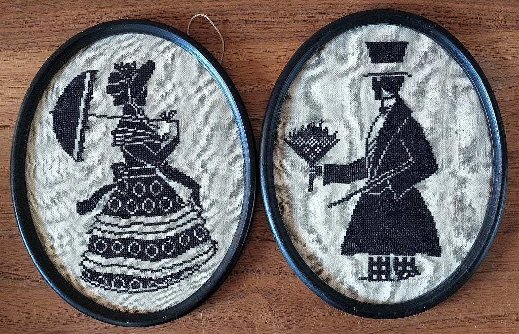 2x geborduurde silhouetten, Ophalen of Verzenden