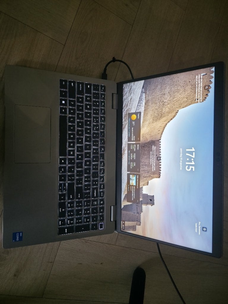 Dell Laptop Refurbish 13/14inch Intel Core i5 11Gen 8GB RAM, 256 GB, Met videokaart, 2 tot 3 Ghz, Qwerty