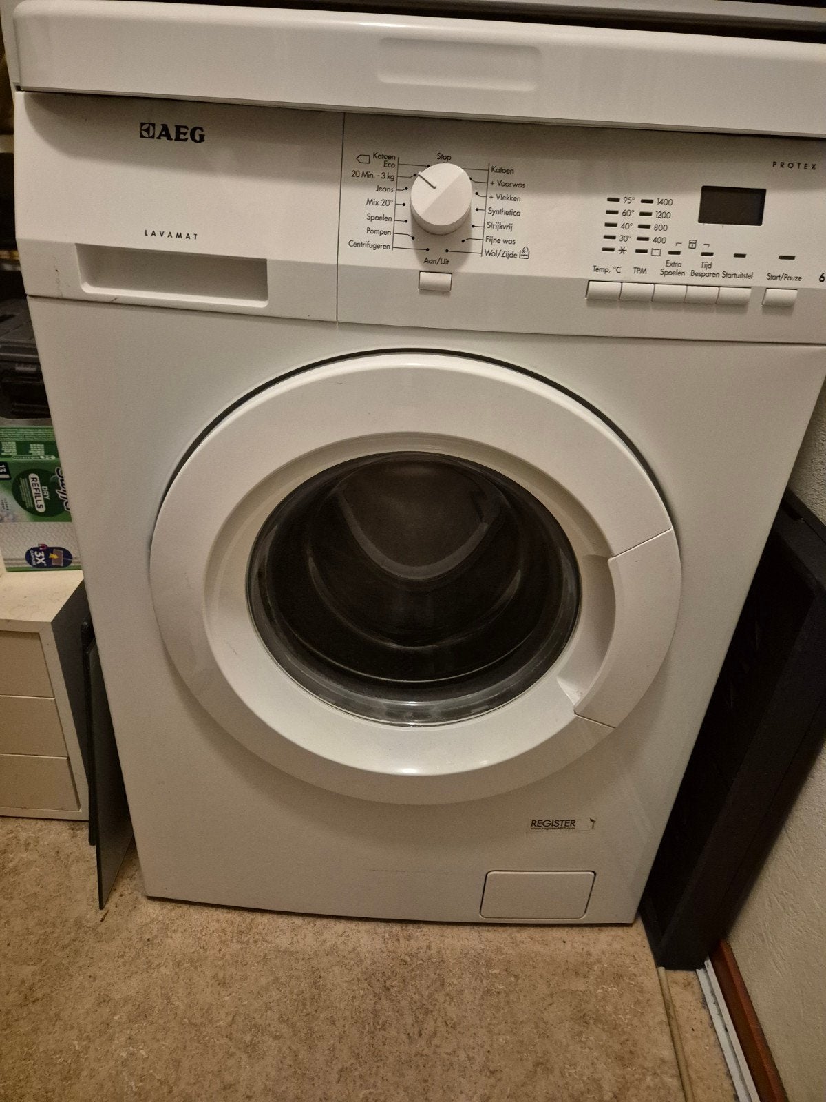 z.g.a.n AEG Lavamat wasmachine, Witgoed en Apparatuur, Ophalen, Zo goed als nieuw, 85 tot 90 cm, 1200 tot 1600 toeren